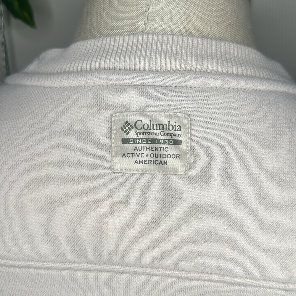 Columbia Cream Colored Men’s Crewneck Pullover Sweatshirt - Picture 4 of 7